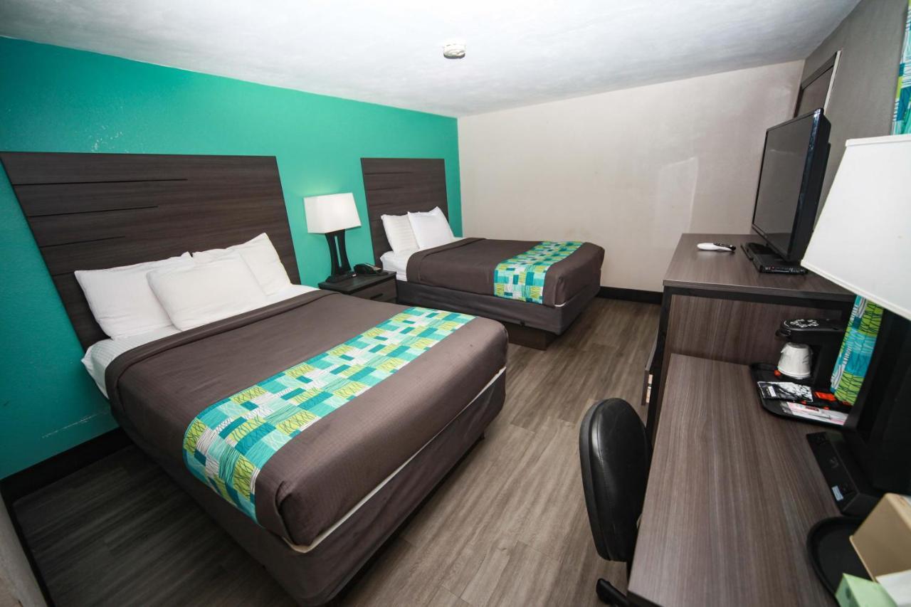 Relax Inn Bradford Exterior photo